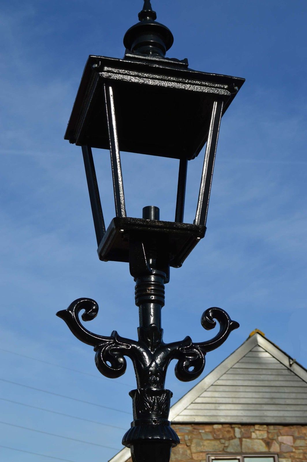 Cast Iron 124" Lamp Post Victorian style - clear glass (E50)