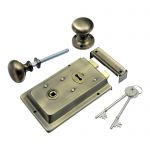 Antique Brass Reversible Rim lock complete with Antique Brass Mushroom Rim knobs (BH1015XL)