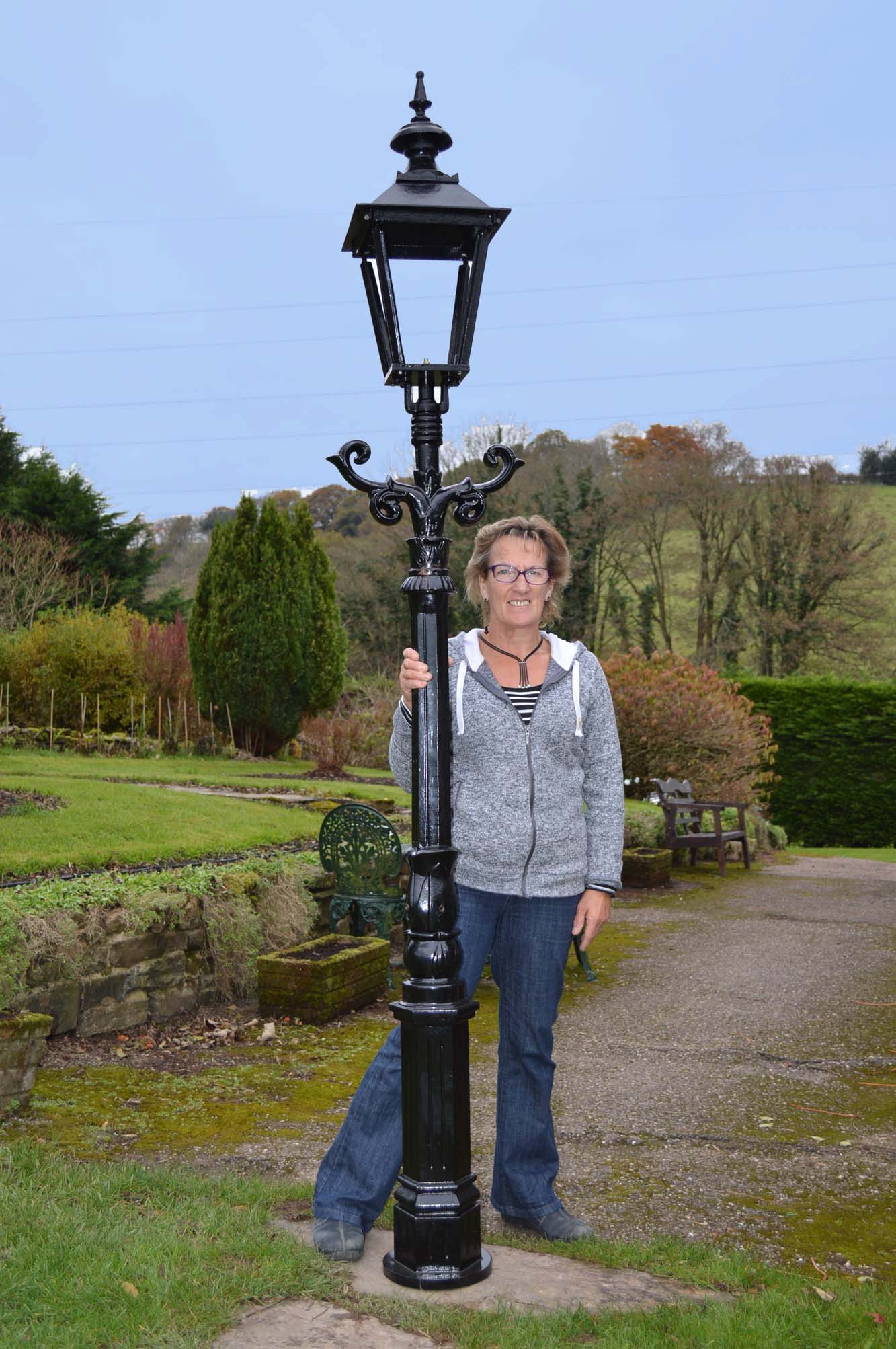 Cast iron lamposts